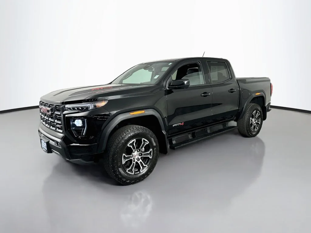 Used 2024 Onyx Black GMC AT4 image 4