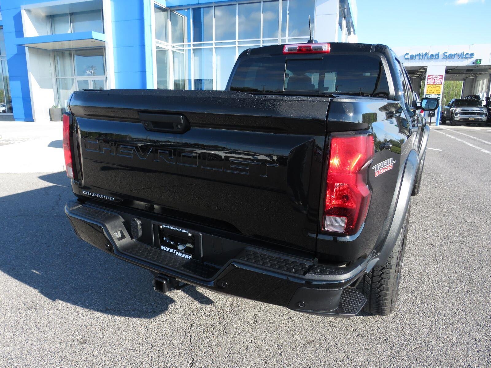 Used 2025 Black Chevrolet 4WD Trail Boss image 7