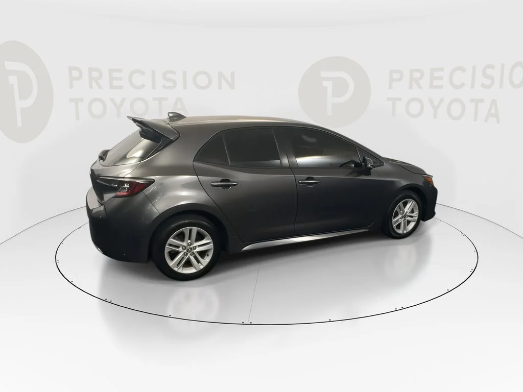 Used 2021 Magnetic Gray Metallic Toyota SE image 21