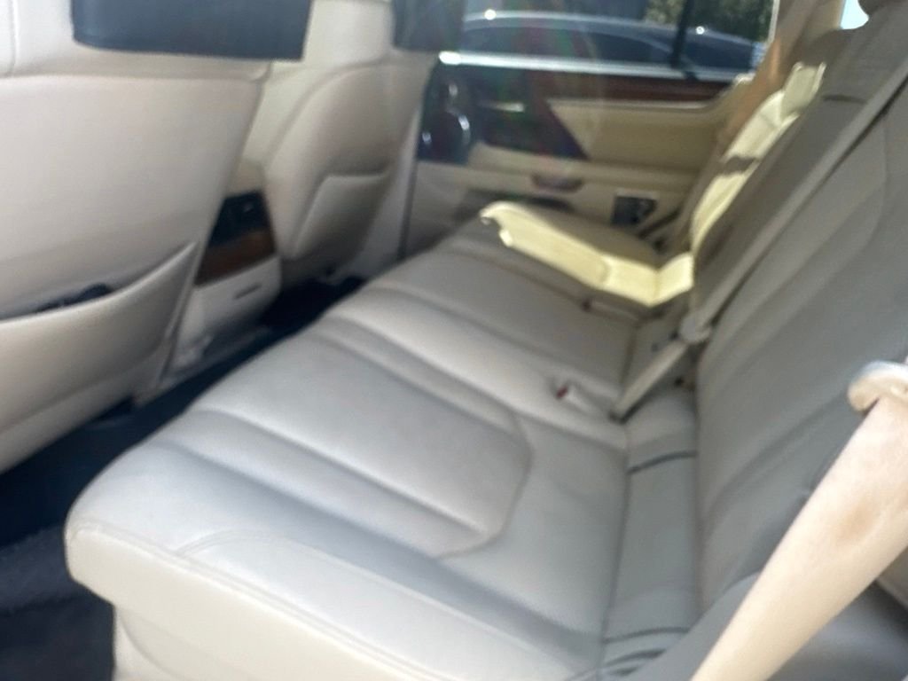 Used 2020 Silver Lexus 570 image 7