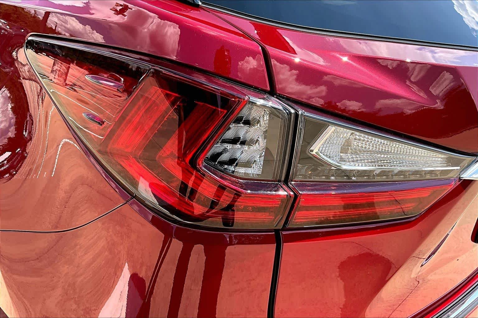 Used 2018 Matador Red Mica Lexus  image 29