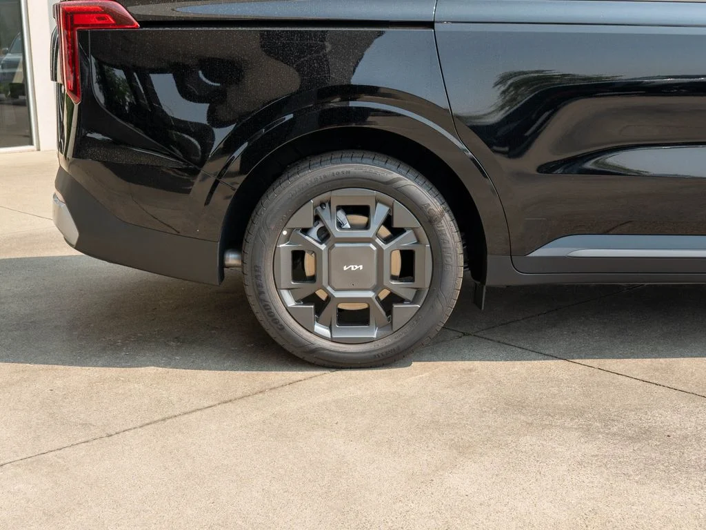 New 2026 Aurora Black Pearl Kia EX image 34