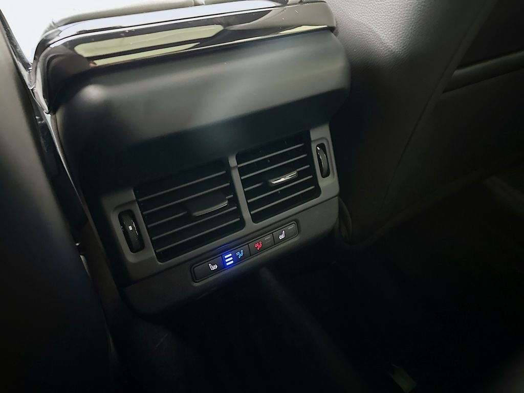 New 2026 Corinthian Bronze LAND ROVER  image 27