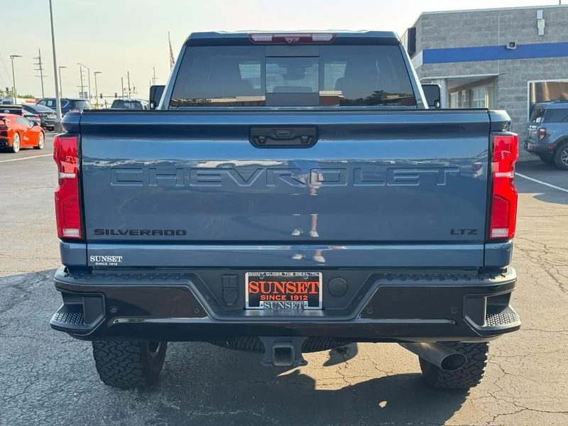 Used 2025 Lakeshore Blue Metallic Chevrolet LTZ image 5