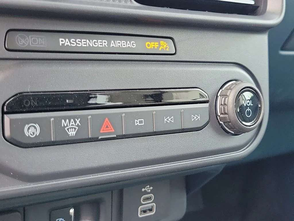 New 2026 Oxford White Ford Tremor® image 28