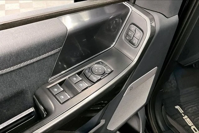 Used 2023 Agate Black Metallic Ford Lariat image 32