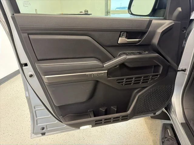 2026 Toyota Tacoma TRD Off Road - Photo 45