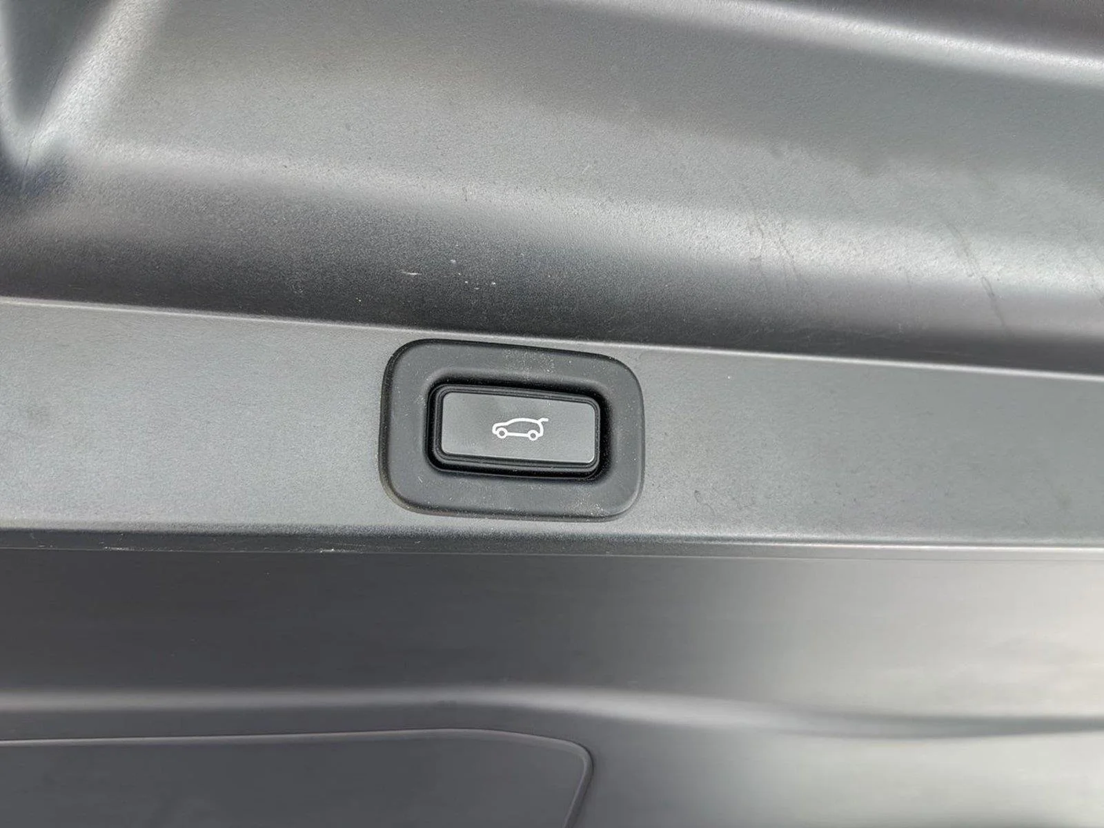 Used 2023 Santorini Black Metallic Land Rover SE image 28