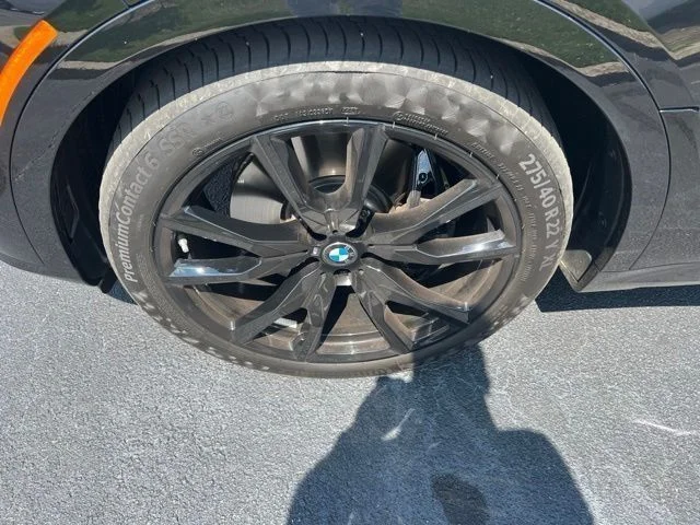 Used 2026 Black BMW xDrive40i image 16