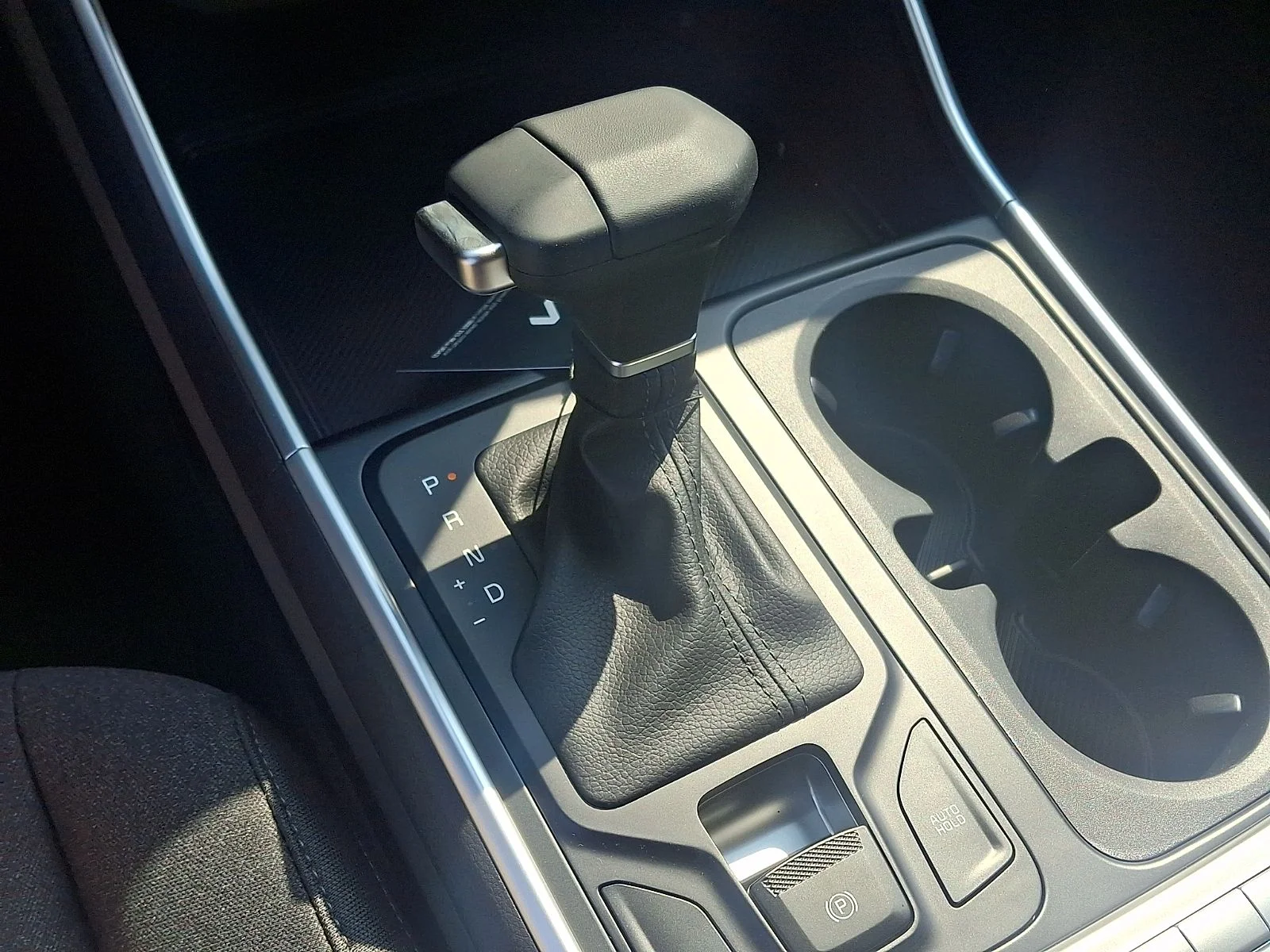 New 2027 White Kia LX image 13