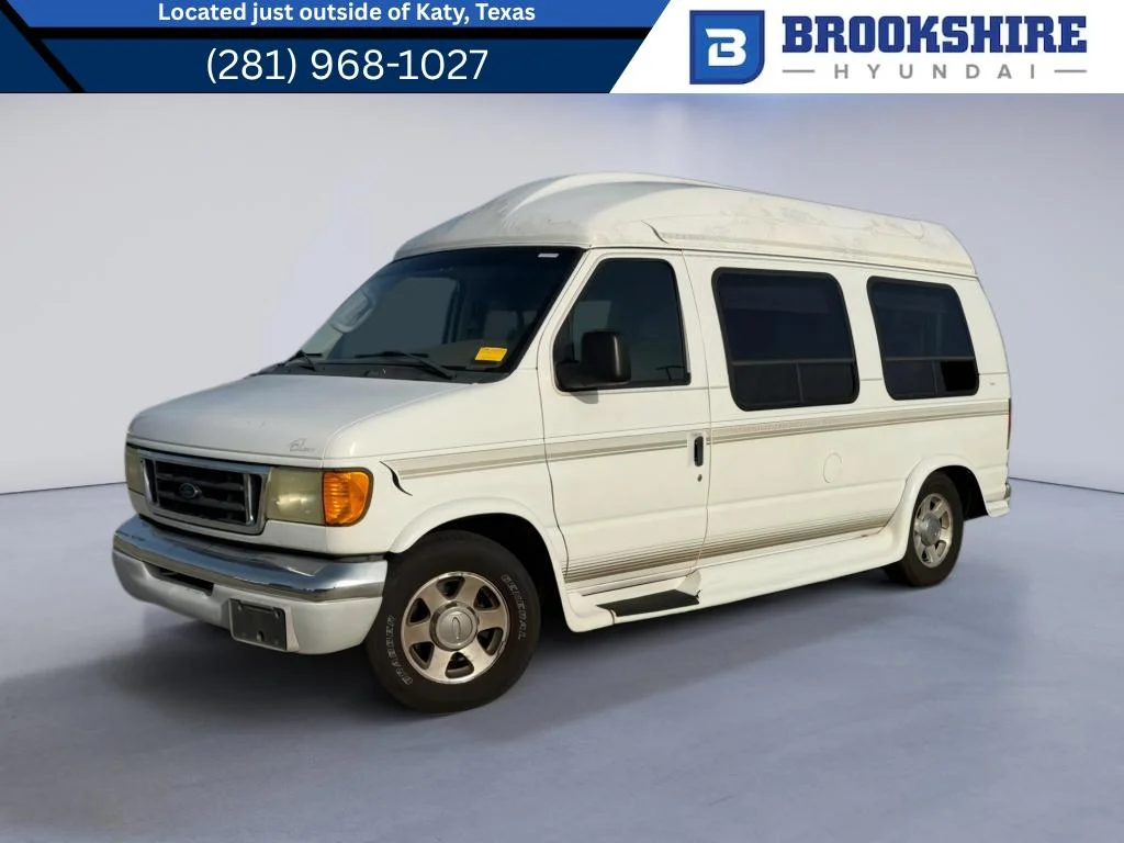 Used 2004 Oxford White Clearcoat Ford Recreational image 1