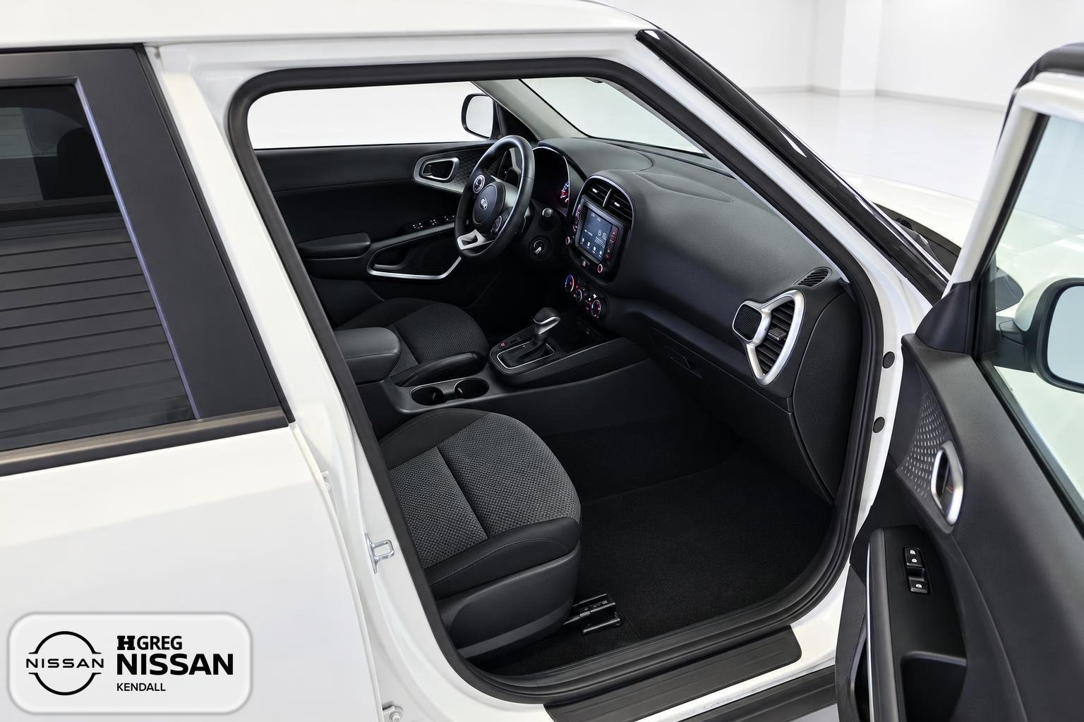 Used 2021 White Kia LX image 7