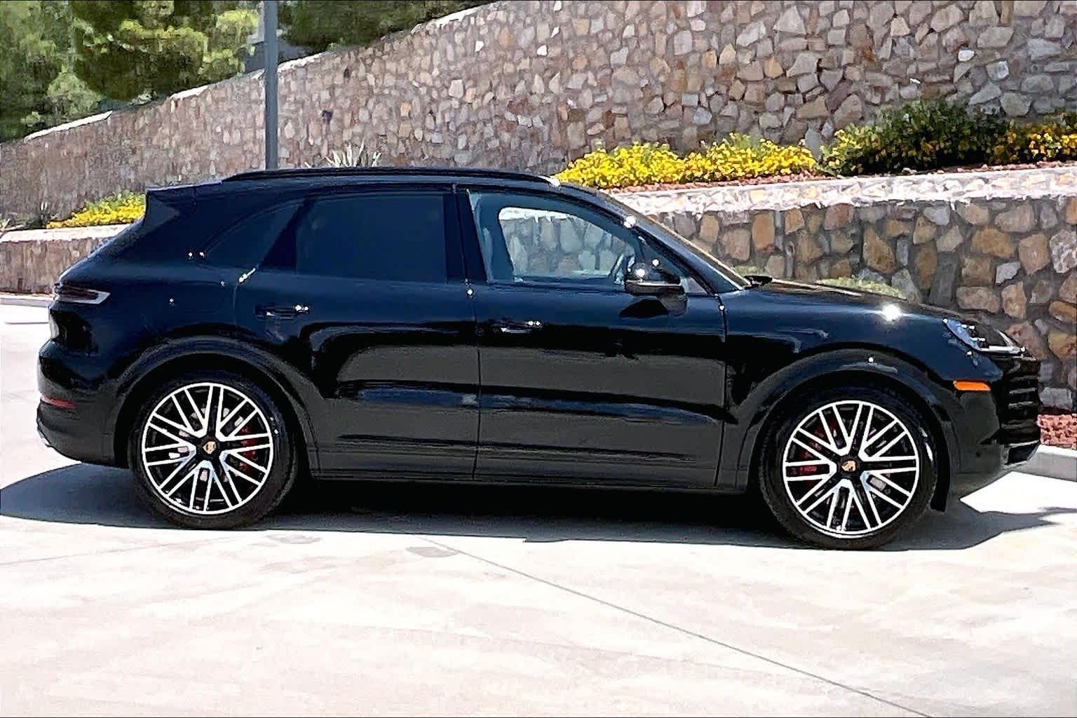 New 2026 Chromite Black Metallic Porsche S image 8