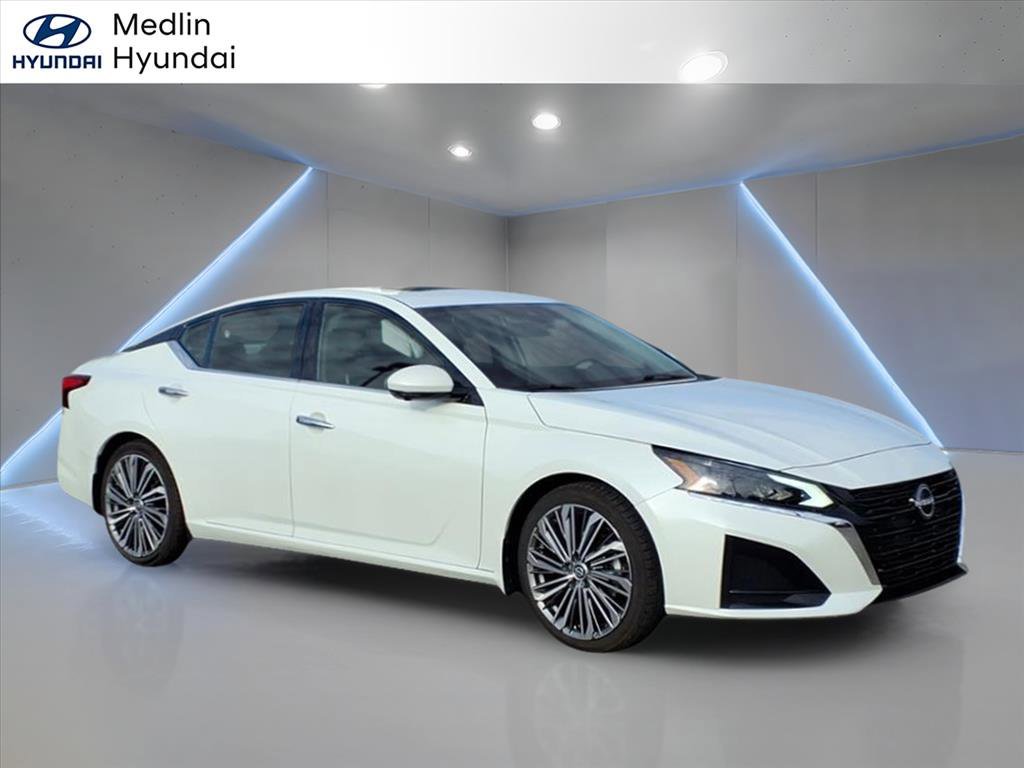 2023 Nissan Altima SL