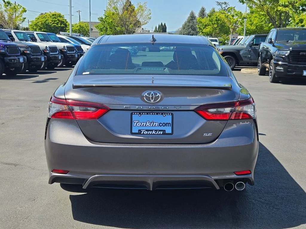 Used 2024 Predawn Gray Mica Toyota SE image 5