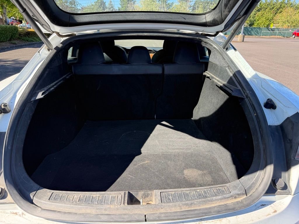 Used 2020 White Tesla Long Range Plus image 21