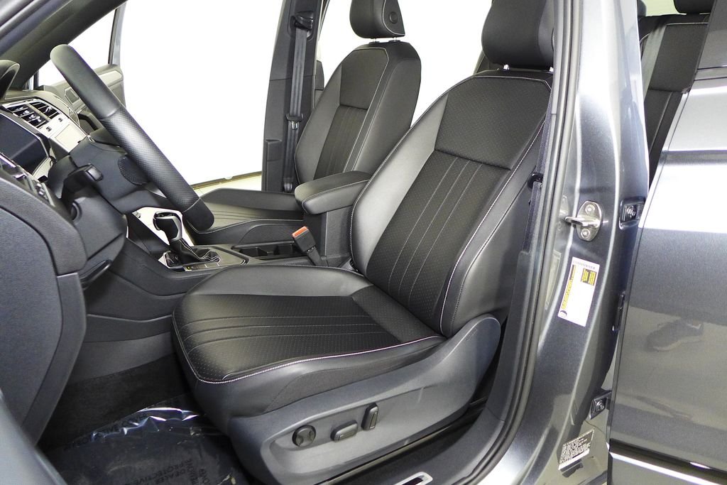 Certified Used 2023 Gray Volkswagen 2.0T SE R-Line Black image 22