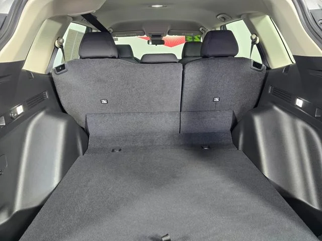 Used 2023 Silver Honda LX image 27