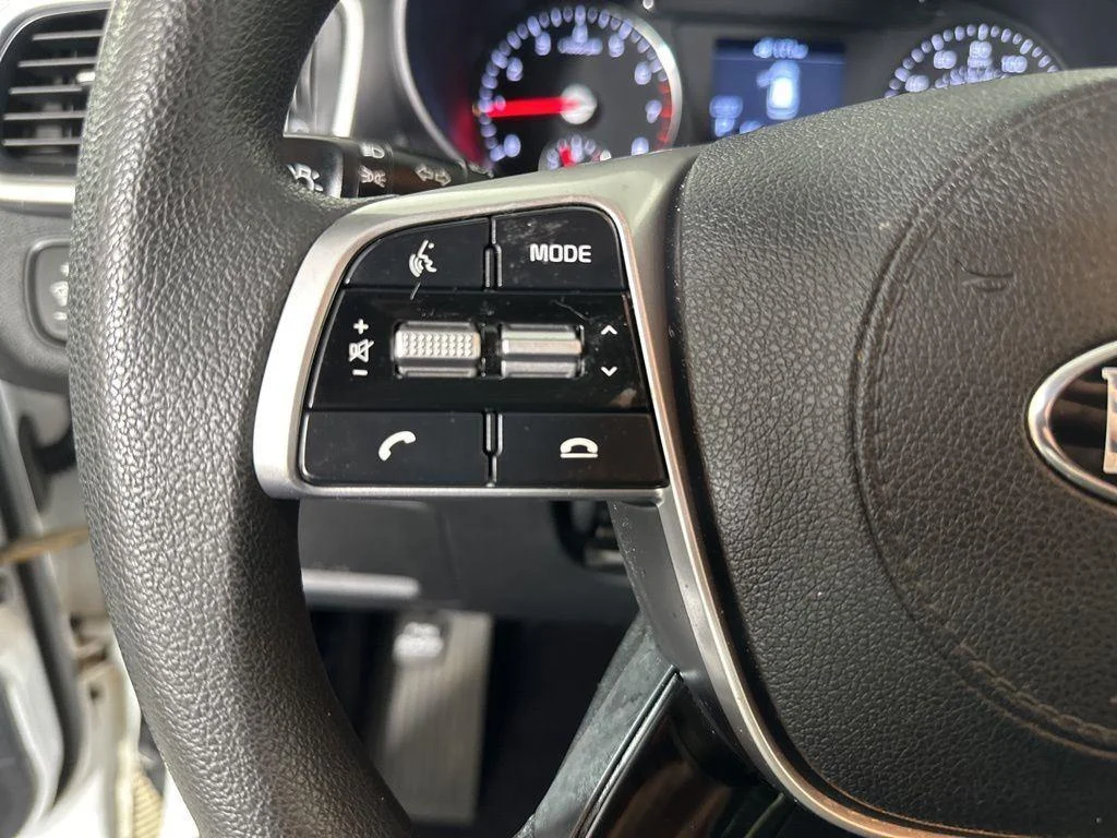 Used 2020 Snow White Pearl Kia LX image 8