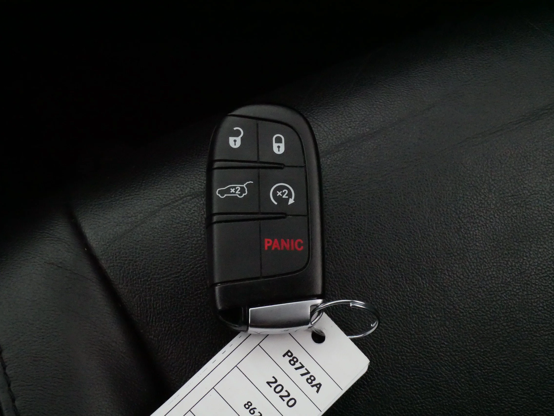 Used 2020 Diamond Black Crystal Pearlcoat Jeep Limited X image 32