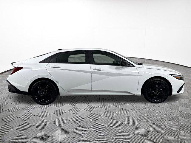 New 2026 White Hyundai SEL Sport image 5