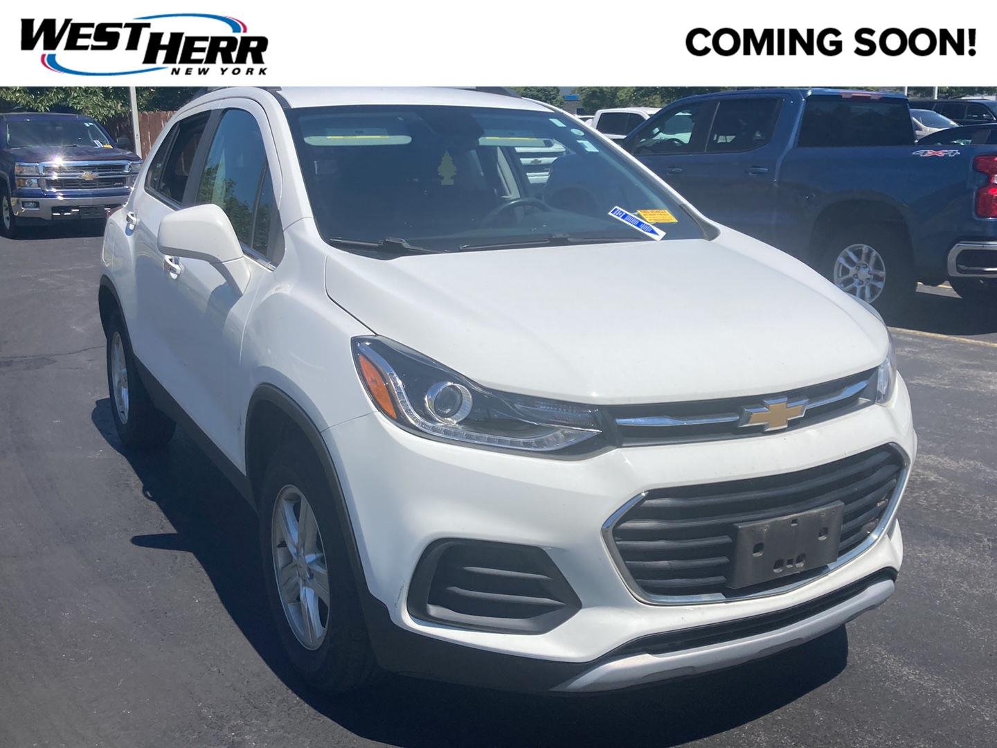 Used 2018 Summit White Chevrolet LT image 1