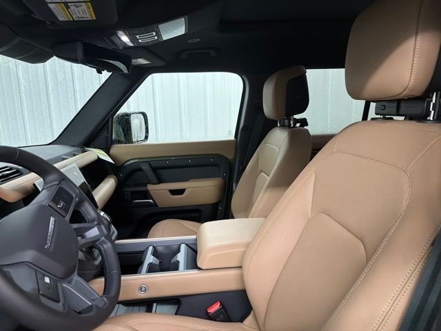 New 2026 Woolstone Green Land Rover S image 11