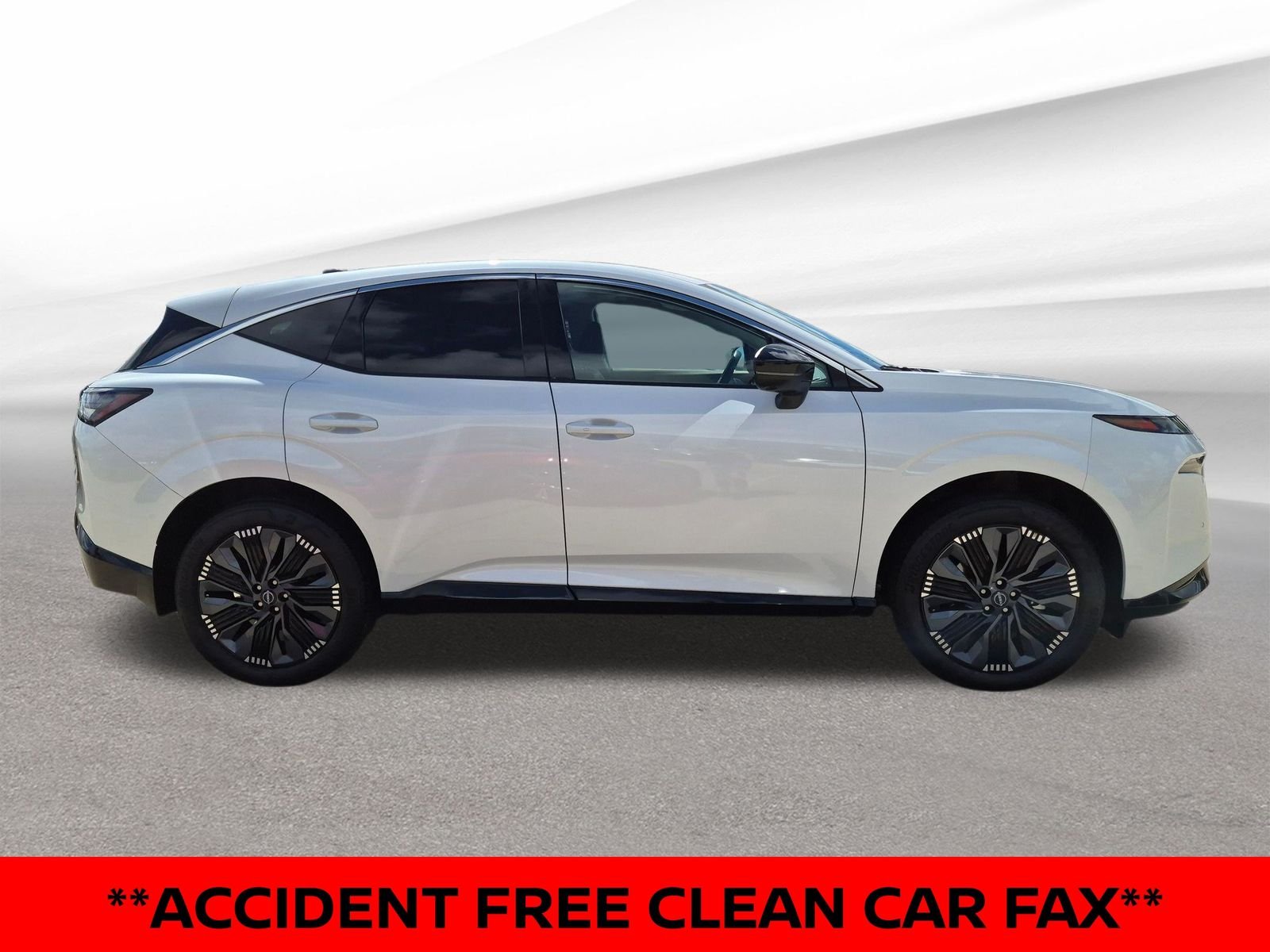 Certified Used 2026 White Pearl Nissan Platinum image 5