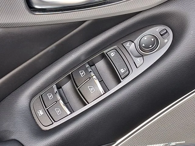 Used 2024 Gray INFINITI LUXE image 17