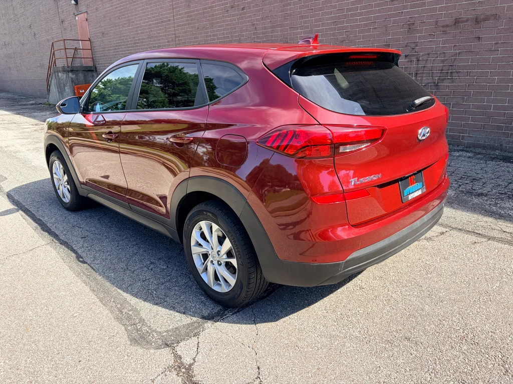 Used 2019 Gemstone Red Hyundai SE image 3