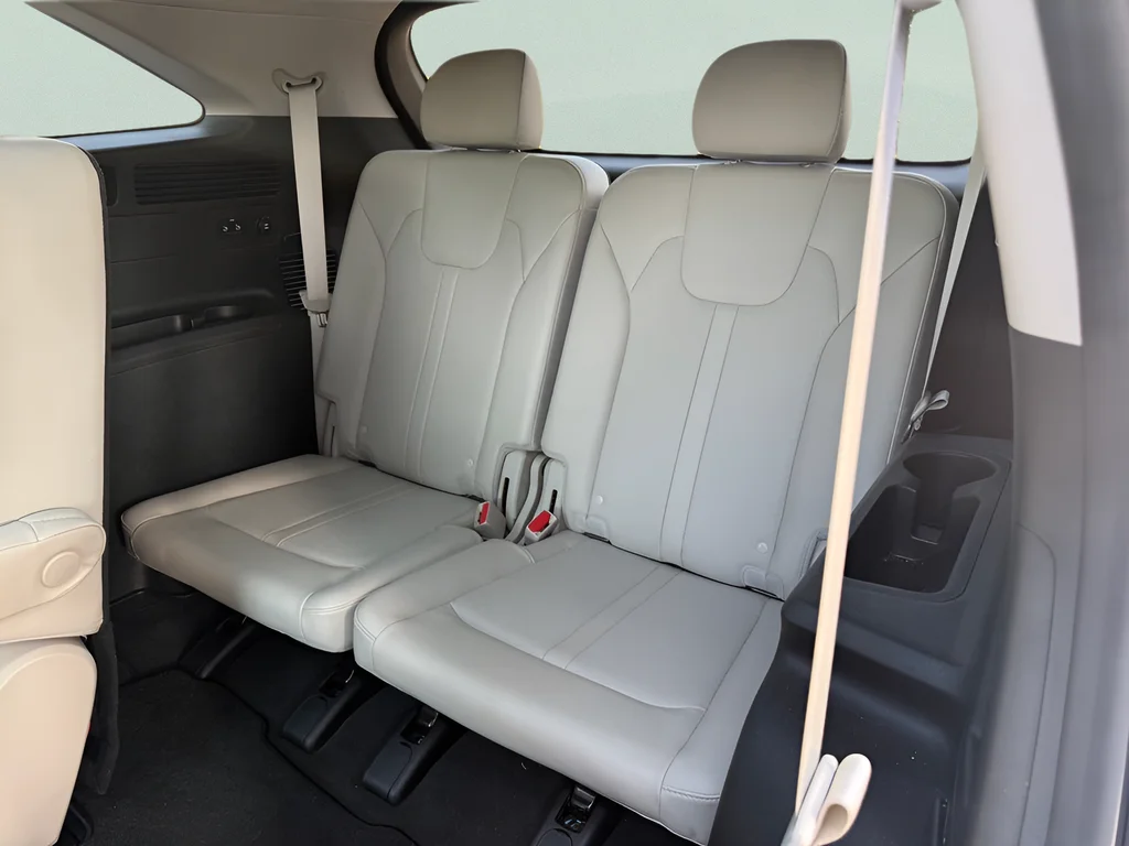 Used 2022 Gray Kia EX image 13