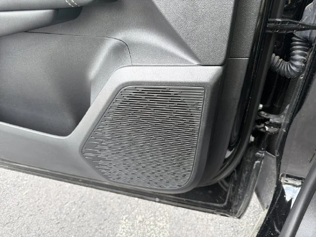 New 2027 Ebony Twilight Metallic GMC Elevation image 22