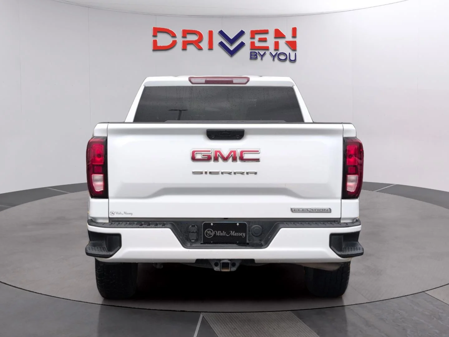 Used 2023 Summit White GMC Elevation image 4