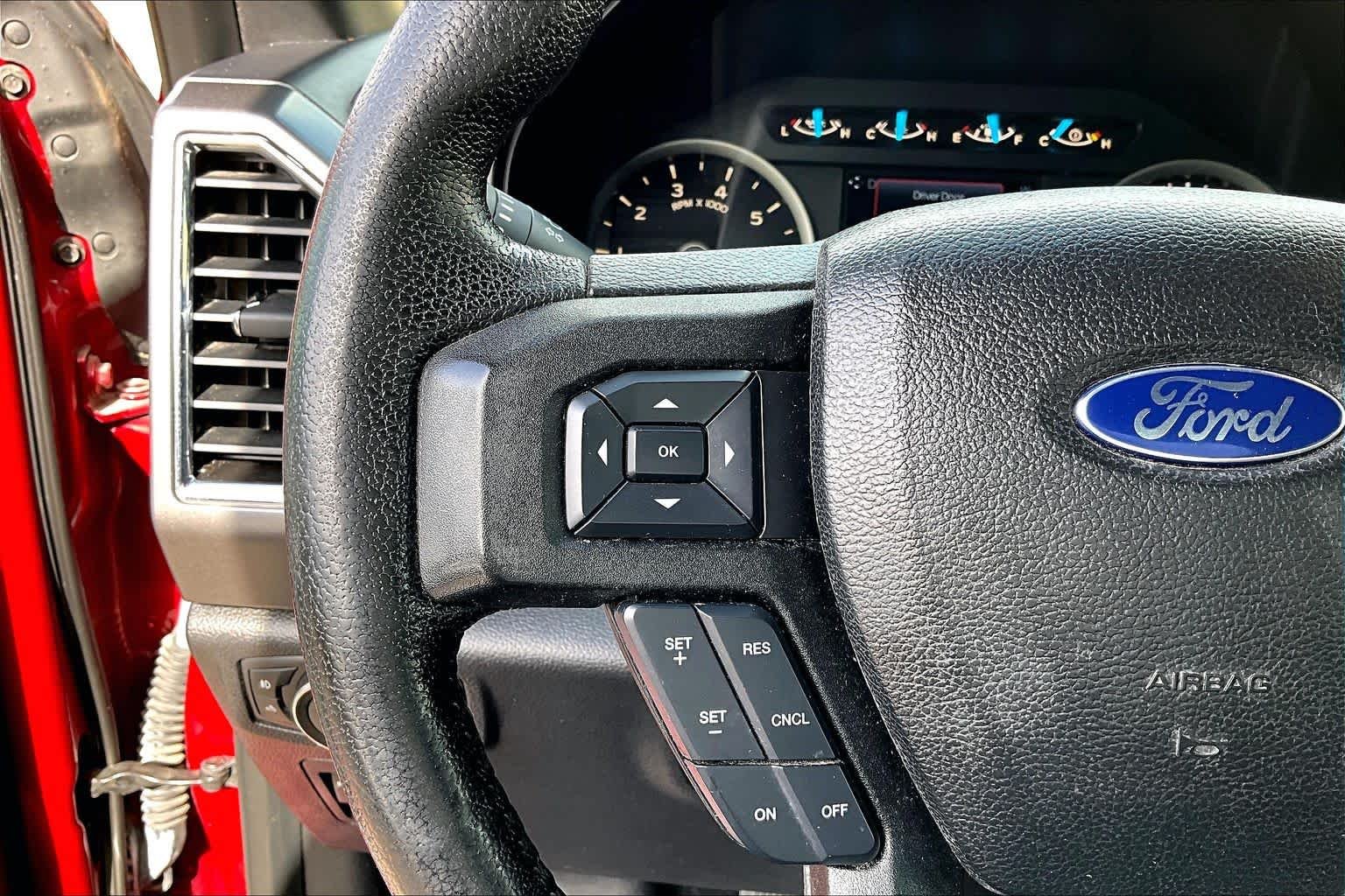Used 2016 Ruby Red Metallic Tinted Clearcoat Ford XLT image 24