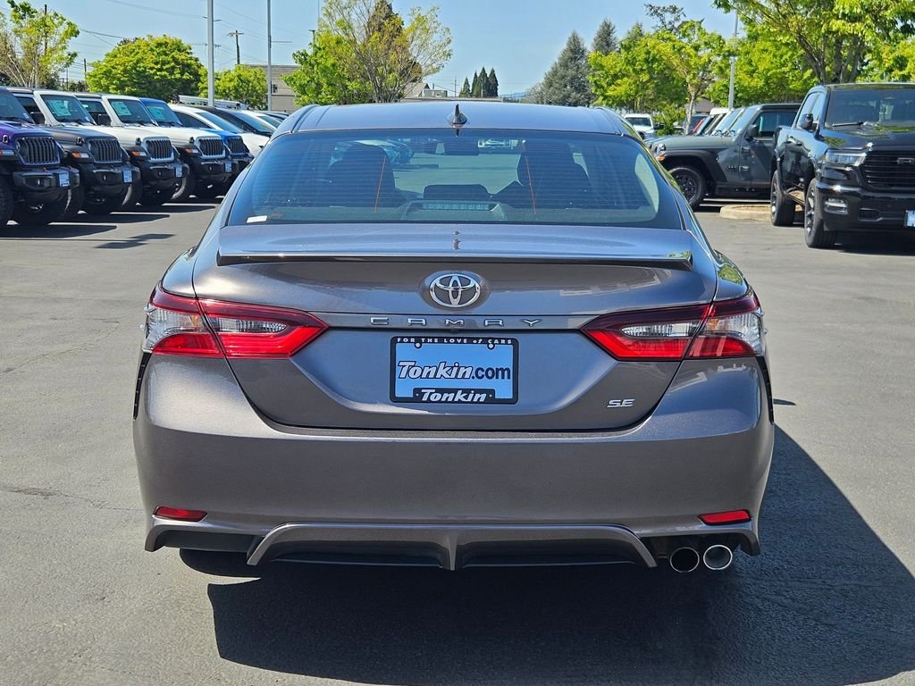 Used 2024 Predawn Gray Mica Toyota SE image 5