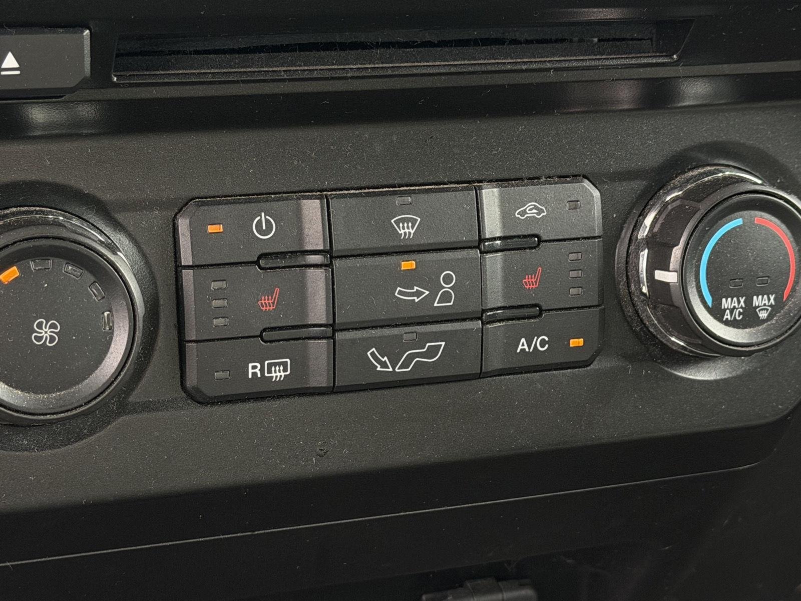 Used 2017 Ruby Red Metallic Tinted Clearcoat/Magnetic Ford XLT image 8