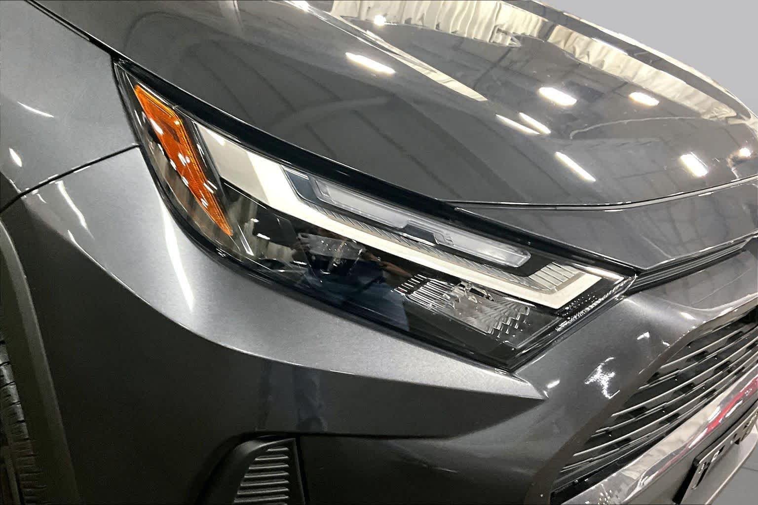 Used 2025 Magnetic Gray Metallic Toyota LE image 28