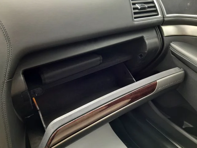 Used 2018 Blue Ford Platinum image 35