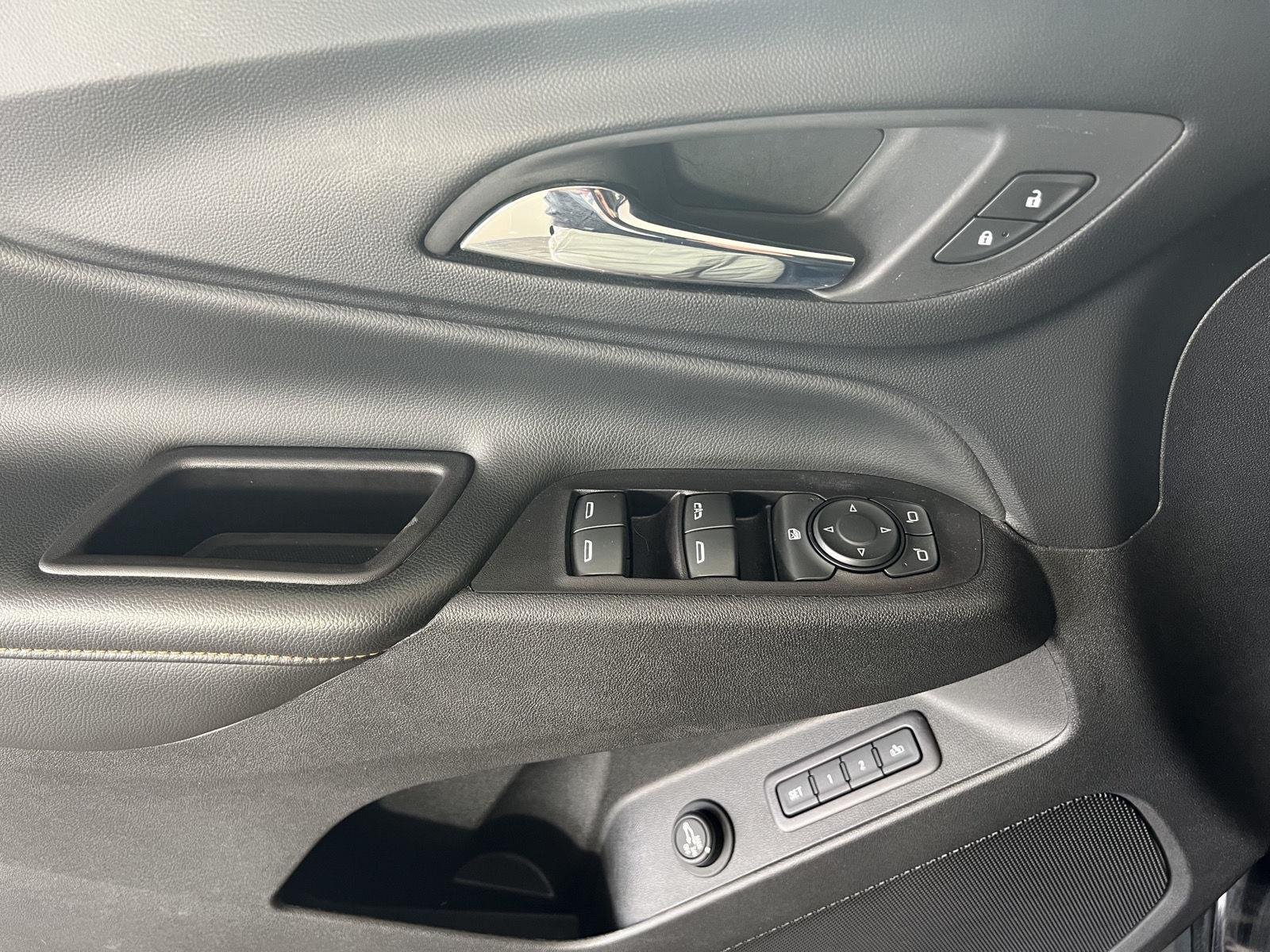 Used 2020 Mosaic Black Metallic Chevrolet Premier image 7
