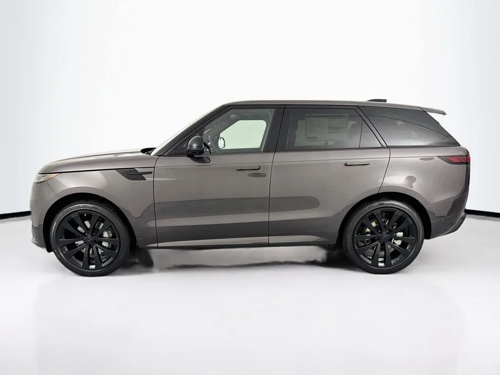 New 2026 Charente Grey Land Rover Dynamic SE image 8