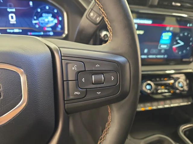 Used 2025 Summit White GMC AT4 image 33
