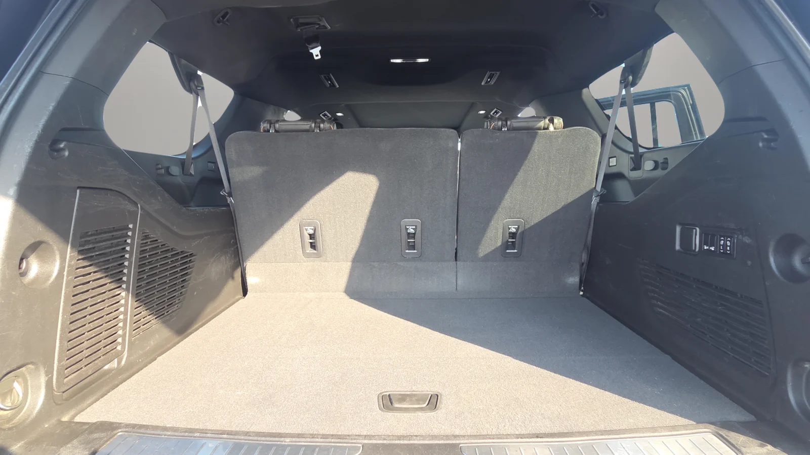 Used 2021 Black GMC AT4 image 19
