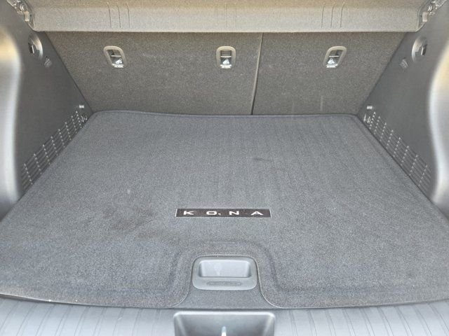 Certified Used 2025 White Hyundai SEL Convenience image 33