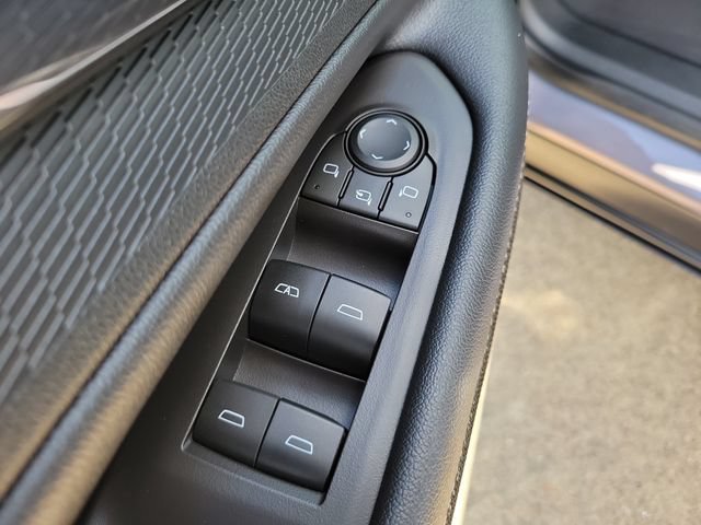 2024 Chevrolet Blazer EV LT - Photo 16