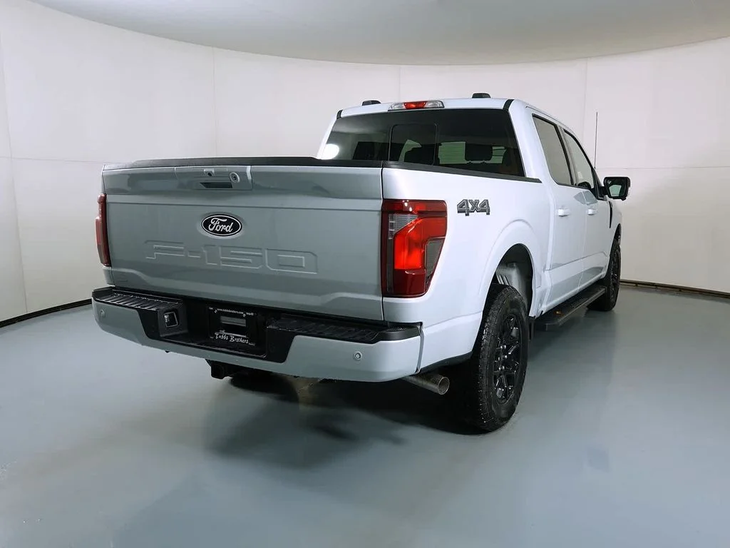 New 2025 White Ford XLT image 2
