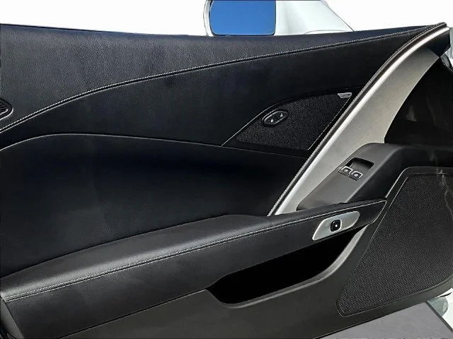 Used 2014 White Chevrolet Base image 21