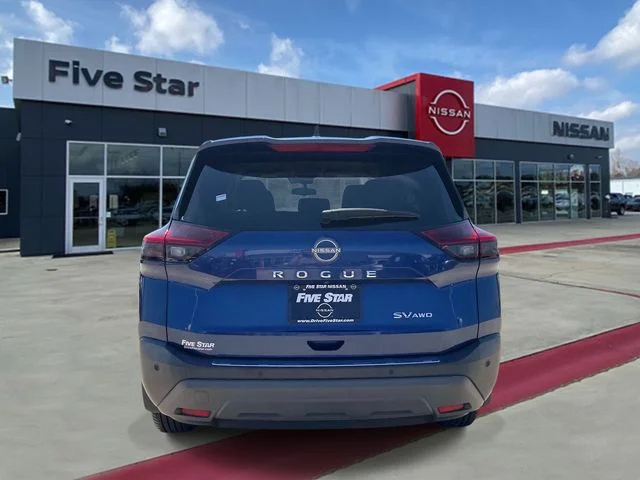 Used 2022 Blue Nissan SV image 5