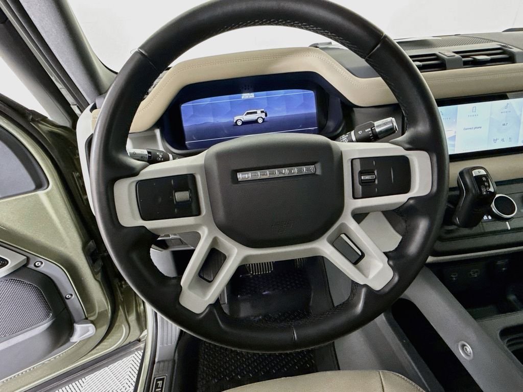 Used 2020 Pangea Green Metallic Land Rover First Edition image 12