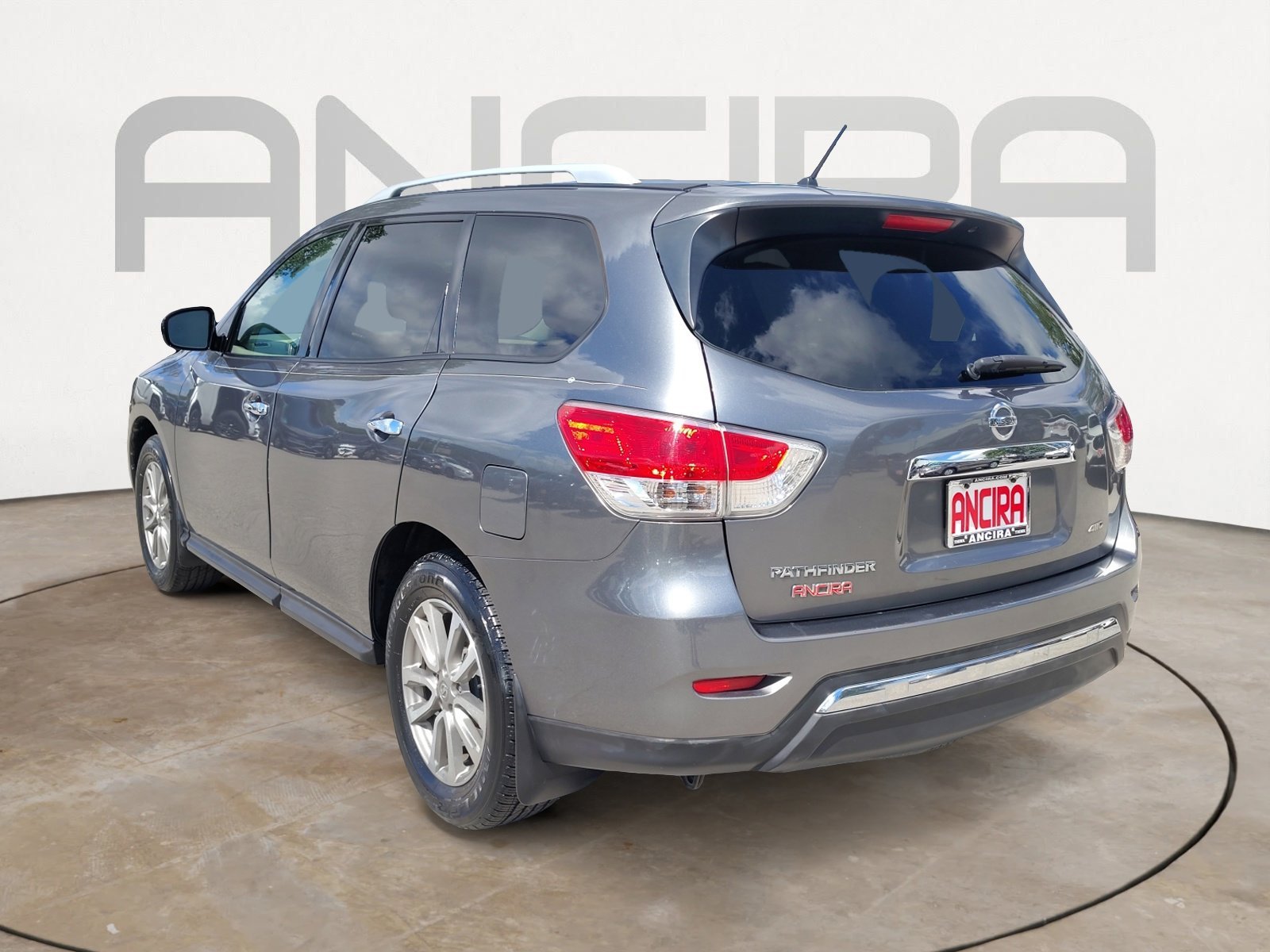 Used 2015 Gun Metallic Nissan S image 8