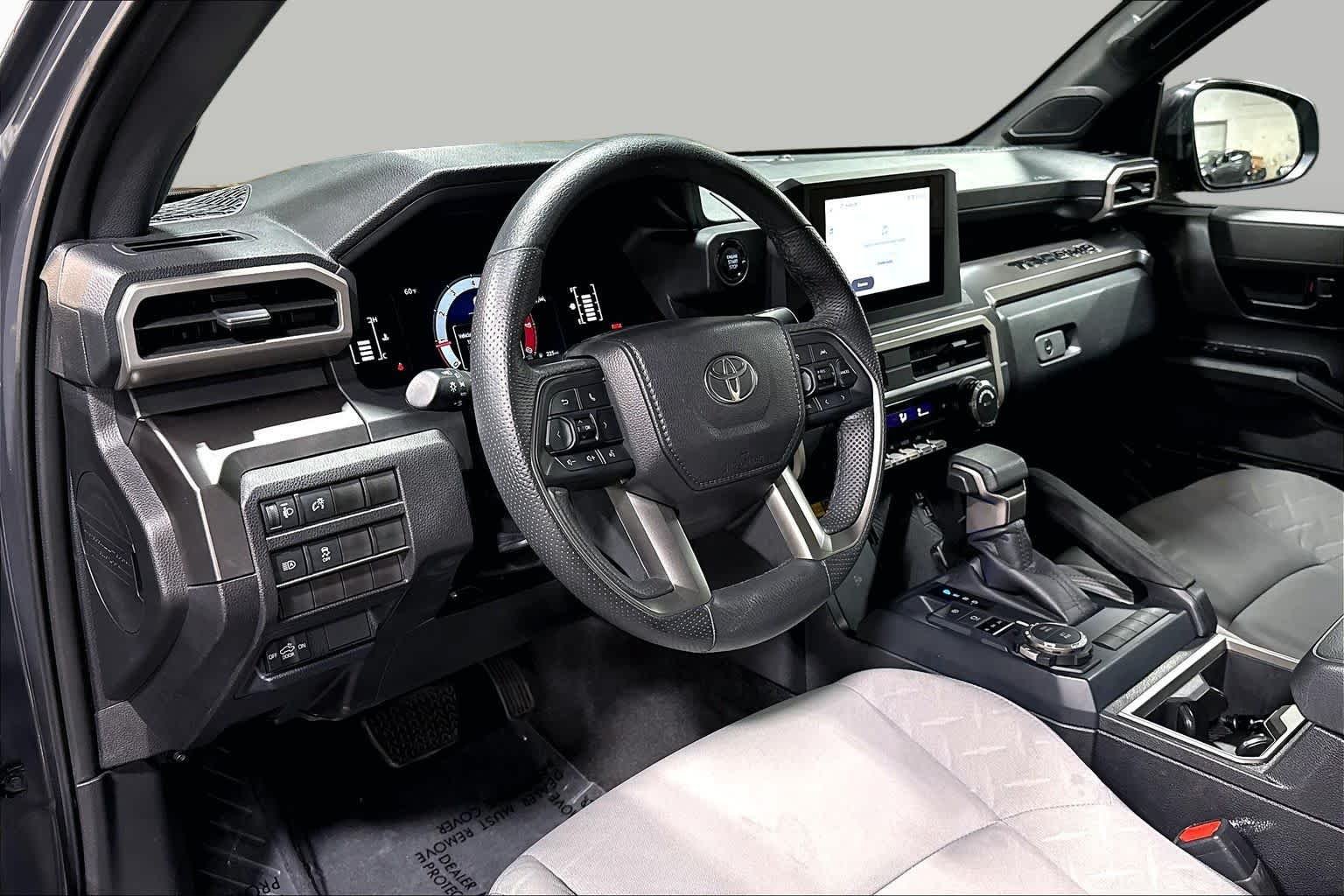 Used 2025 Underground Toyota SR5 image 17